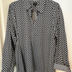 Talbots Black and White Clover Patterned Tunic Blouse with Patterned Cuff 22W